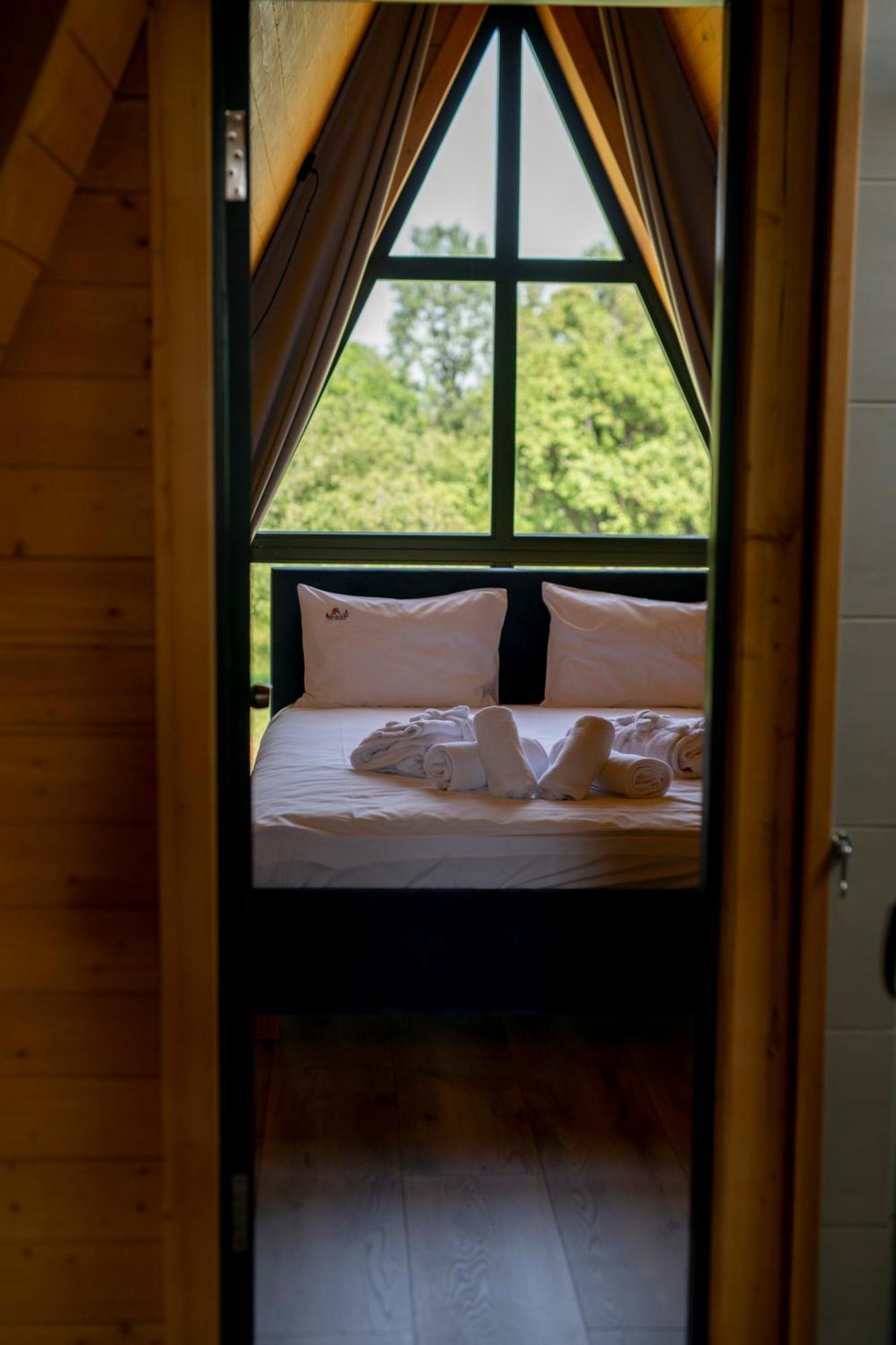 Vino Chalets Bran Sohodol  Exterior foto